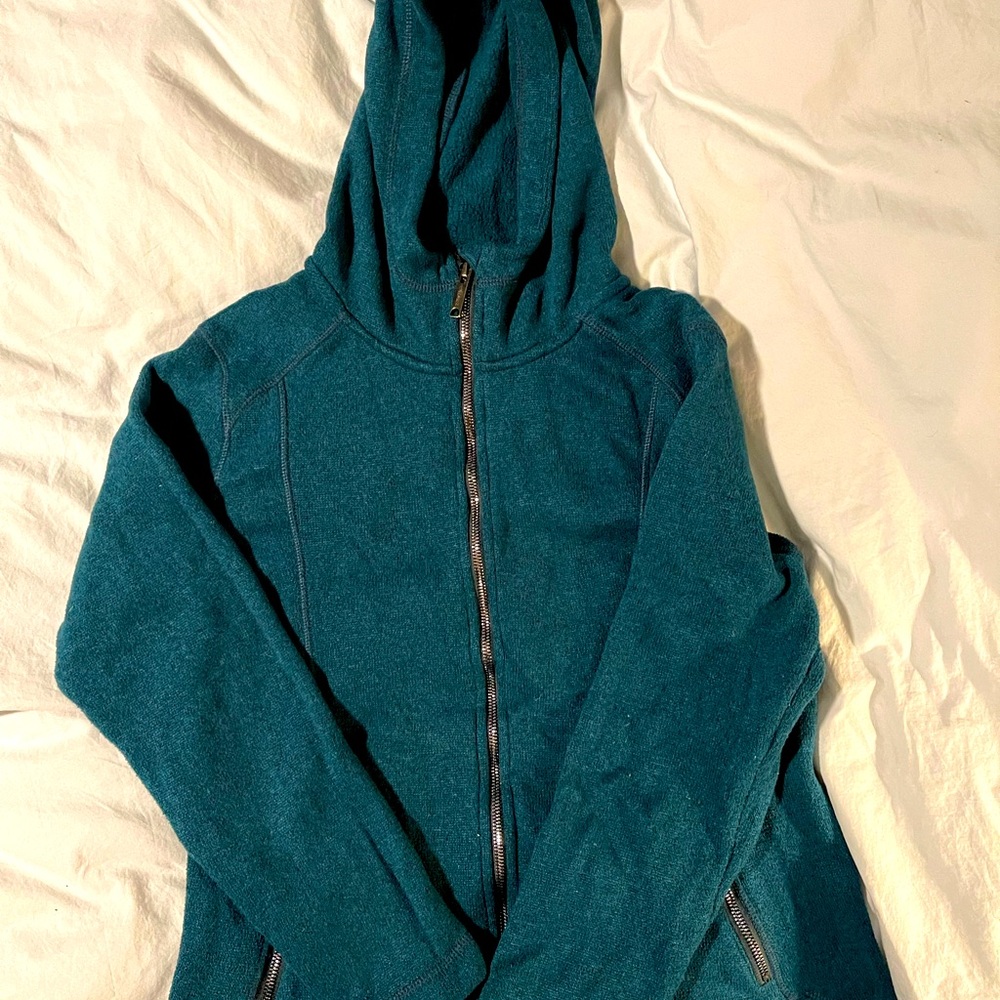 Eddie Bauer fitted sweatshirt